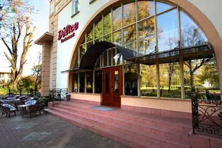 Готель Деліс — фото