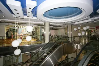 Інтерсіті торгово офісний центр (пр. В.Чорновола) — фото 3