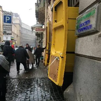 « Перевеземо Усе» Вантажні перевезення Львів, Квартирний Переїзд, Офісний Переїзд, Є вантажники — фото 2