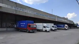 Вантажне таксі БИЗОН Вантажні перевезення Львів Перевезення по Україні Квартирний офісний переїзд Перевезення меблів і речей — фото
