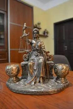 Нотаріус Гринишин Леся Богданівна — фото 5