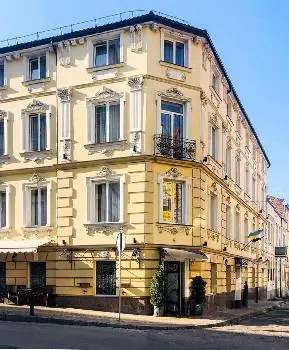 Готель Ірена — фото
