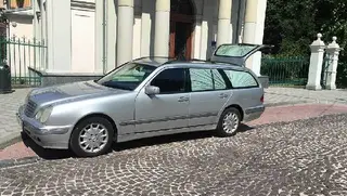Послуги катафалка — фото