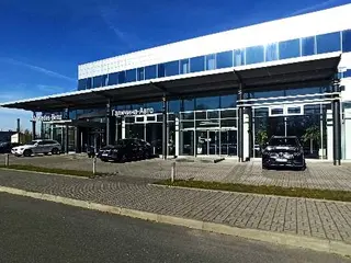 Автоцентр Mercedes-Benz на Городоцькій — фото 3