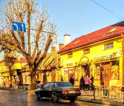 MARIGRAN - Мармур і Граніт. Вироби - Каміни, Сходи, Стільниці — фото 2