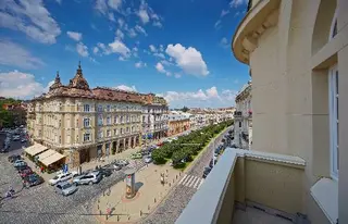 Атлас Делюкс — фото