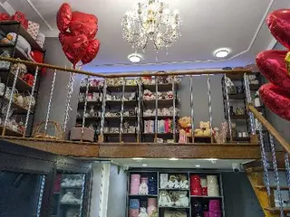Flowercy — живі квіти, букети, гелієві кульки, повітряні кульки, святковий декор — фото 2
