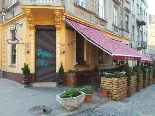 Премєра Львівська — фото