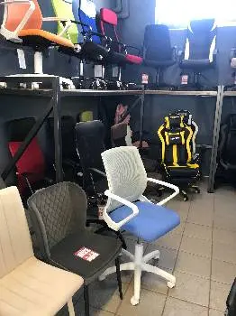 Стіл та Стілець — фото 3