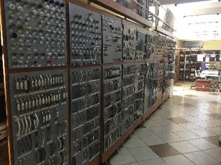 "Все для меблів" — фото 3