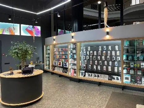 А-сервіс, Apple офіційний Сервісний Центр. — фото 2