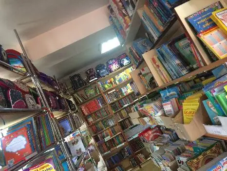 Гуртівня "Школа" книги, канцтовари — фото 3