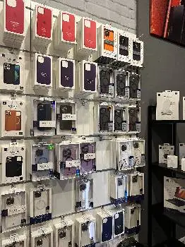 iFriend - Магазин та Сервіс. Apple техніки та аксесуарів — фото 2