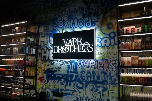 Vape Brothers Shop (пл. Д. Галицького, 16) — фото 2