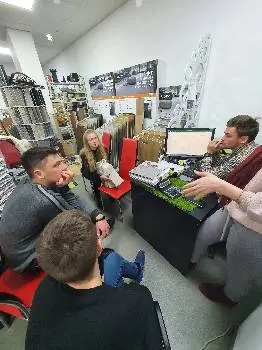 Магазин-салон "Натуральна Підлога": вінілова підлога, spc, ламінат, ковролін, лінолеум, паркет, терасна дошка, штучна трава — фото 4