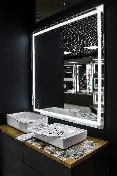 StudioGlass - Львівська Фабрика Дзеркал фірмовий магазин в ТЦ "Марк" м. Львів — фото
