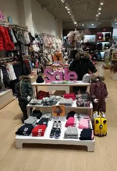 Chicco – фірмовий відділ у магазині MA у ТРК Victoria Gardens. Дитячий магазин. 25 років екпертизи. З Італії з любовʼю. — фото 5