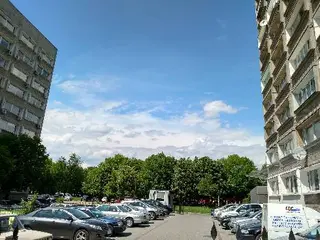 Молодіжний — фото