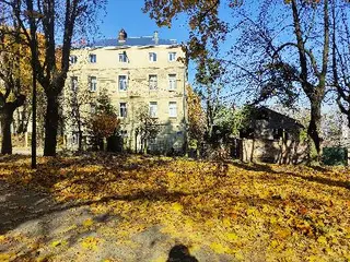Гуртожиток Львівського інституту економіки і туризму — фото
