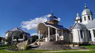 Храм Святих Апостолів Петра і Павла — фото