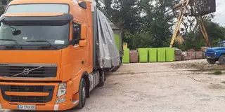 Гуртівня цегли БУДМАТ цегла,газоблоки,сипучі матеріали,бетон — фото
