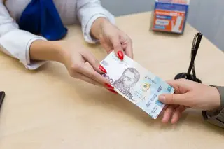 ШвидкоГроші - Львов, ул. Липинского 71В. Быстрые займы рядом с остановкой "Автостанция 2", напротив Автовокзала "Північний" — фото 4
