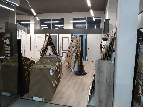DOORS & FURNITURE ART - міжкімнатні двері, двері прихованого монтажу, вхідні двері, ламінат, столи, стільці. — фото 2