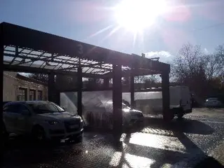 Автомийка, СТО, Шиномонтаж, Зарядка електромобілів — фото