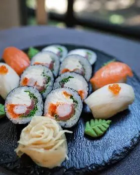 Naminaj Sushi - Ресторан японської кухні та доставка суші Івано-Франківськ — фото 3