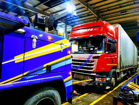 Вантажний Евакуатор Автобусів та Вантажних автомобілів у Львові — фото 4