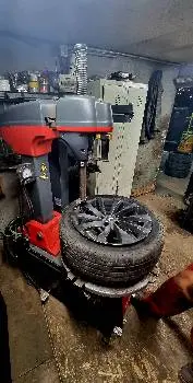 Шиномонтаж 24/7 Центр Львова. Шини/Диски — фото 4