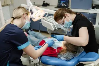 Yeremchuk Dental (ROYAL DENTAL), ПРОСТІР ЦИФРОВОЇ СТОМАТОЛОГІЇ ТА ІМПЛАНТАЦІЇ — фото