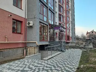 Центр естетичної стоматології "Астрея" — фото
