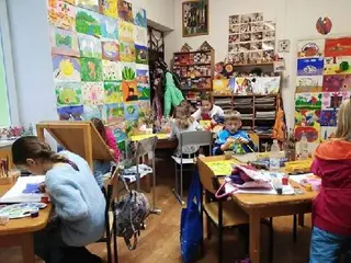Дитяча художня студія Марії Корпанюк "Кольорові пальчики" — фото