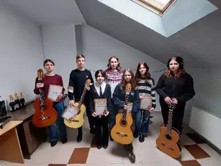 Уроки гри на гітарі — фото 3