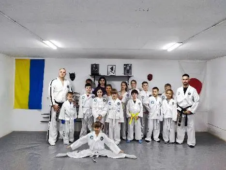 "Камуродзан" Сімейний Спортивний Центр (Таеквон-До, Нінджутсу, Йога, Фітнес) — фото 4