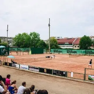 Тенісні корти біля ДЮСШ "Олімп" — фото