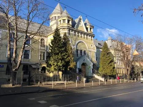 Католицька школа святого Василія Великого — фото 4