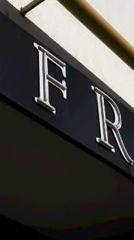 Барбершоп Frisor III «Чоловічі стрижки» — фото 2