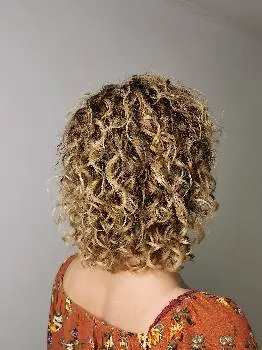 Space Curls. Салон для кучерявих . — фото