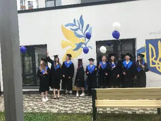 Прокат випускних мантій у Івано-Франківську — фото 3
