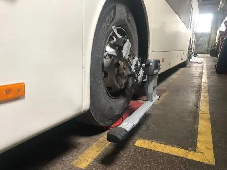 Мийка вантажних автомобілів причіпів автобусів SERVICE TIR — фото 4