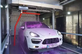 LuxCyber - роботизована безконтактна автомийка! — фото