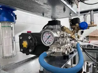 PREMIUM WASH Автомийка самообслуговування — фото