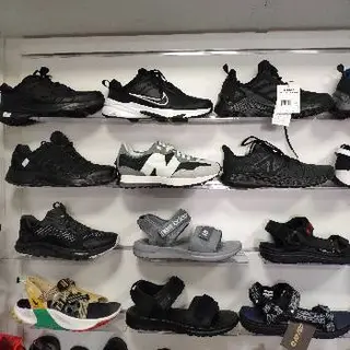 Брендове взуття Оригінал (Nike) (New Balance) (Adidas) (Jordan) — фото 5
