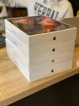 Apple Plus - Roma Store — фото 5