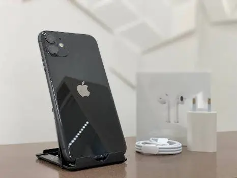 iFocus Apple Store and Services ( iPhone iPad MacBook Watch ) продаж ремонт Івано-Франківськ — фото 3