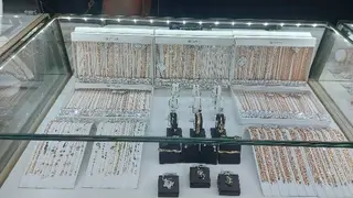 Магазин Столичної Ювелірної Фабрики в Івано-Франківську ТЦ Універмаг "Прикарпаття" — фото 4