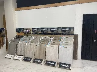 Магазин підлоги та дверей LuxFloor — фото 3