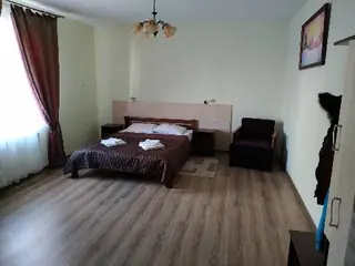 Готель Карпати — фото 2